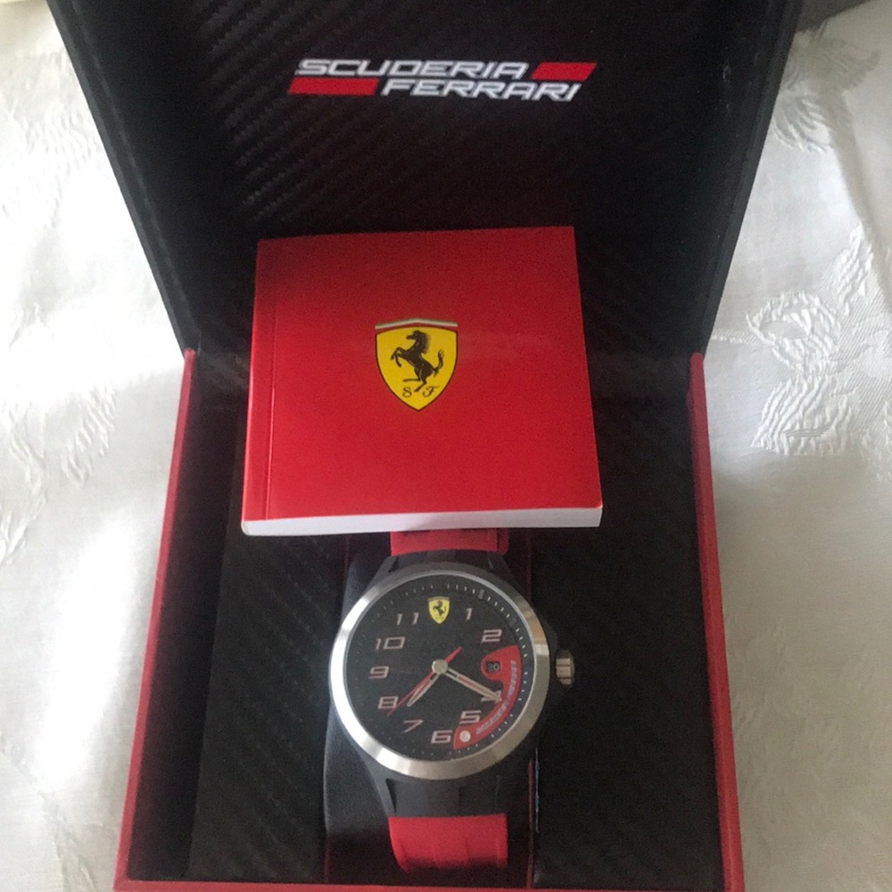 Watch - Picture 4 of 4